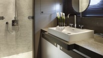 Livia Yacht - Bathroom